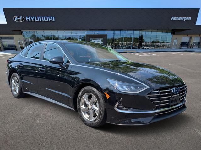 2022 Hyundai SONATA SE — photo 1 of 14