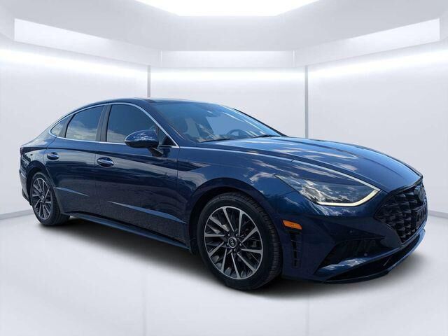 2022 Hyundai SONATA Limited — photo 1 of 13