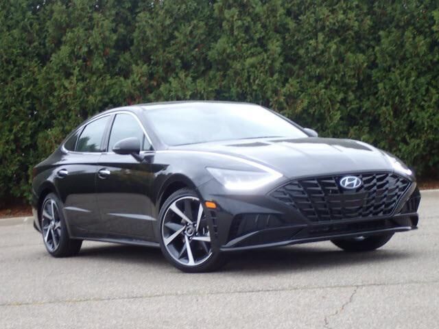 2021 Hyundai SONATA SEL Plus — photo 1 of 13