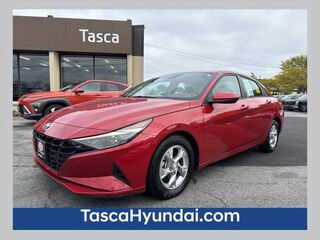 2023 Hyundai ELANTRA SE