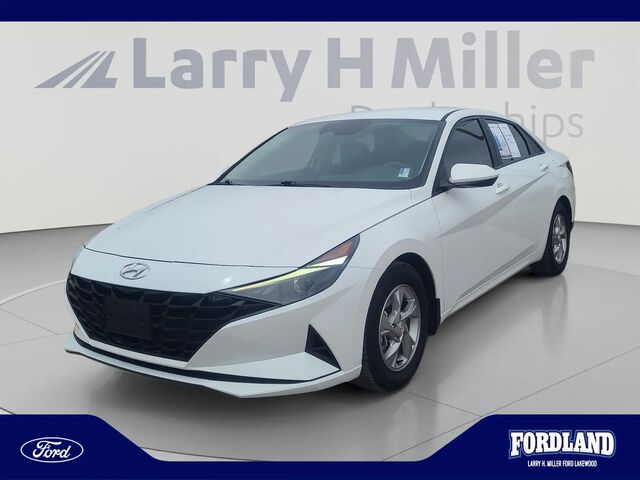 2022 Hyundai ELANTRA SE