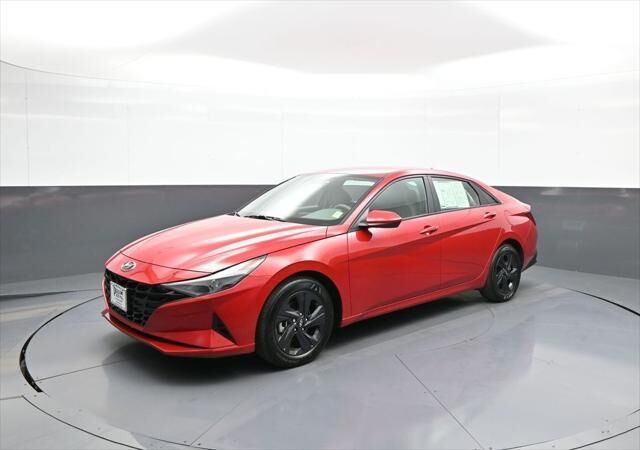 2023 Hyundai ELANTRA SEL — photo 1 of 12