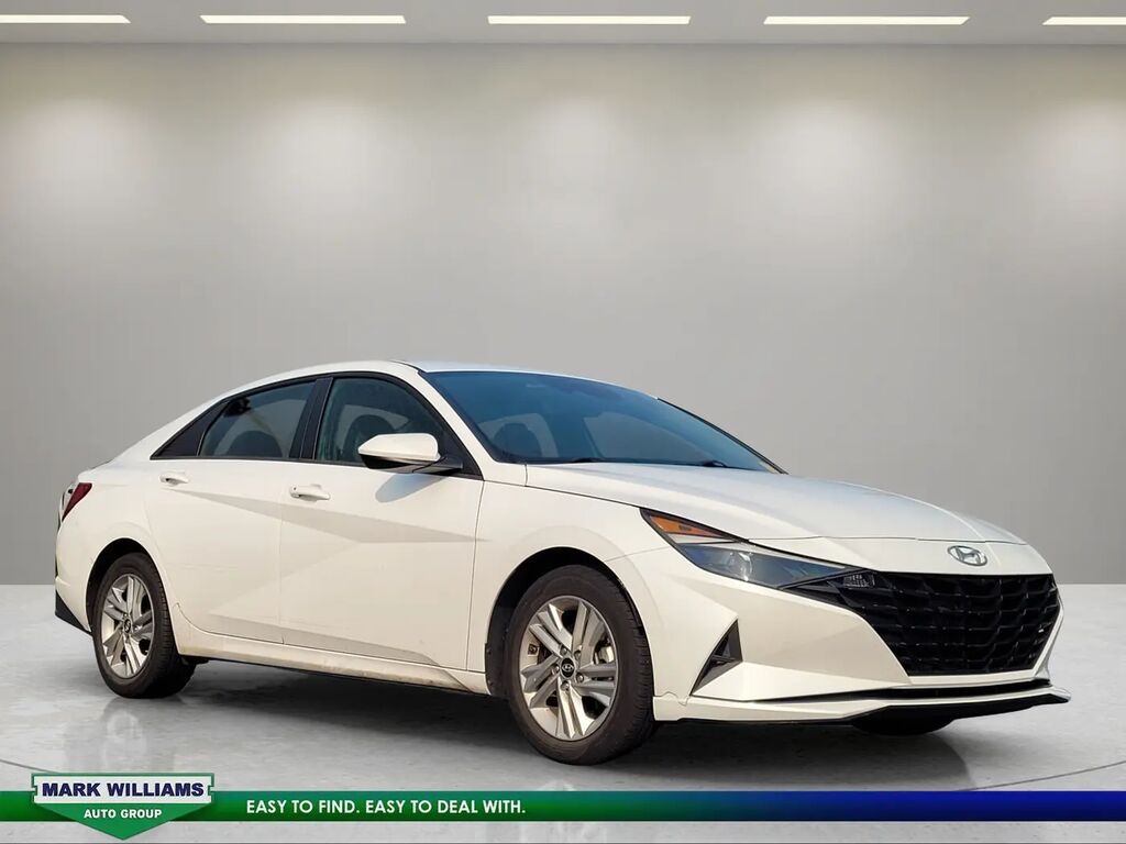2021 Hyundai ELANTRA SEL — photo 1 of 10