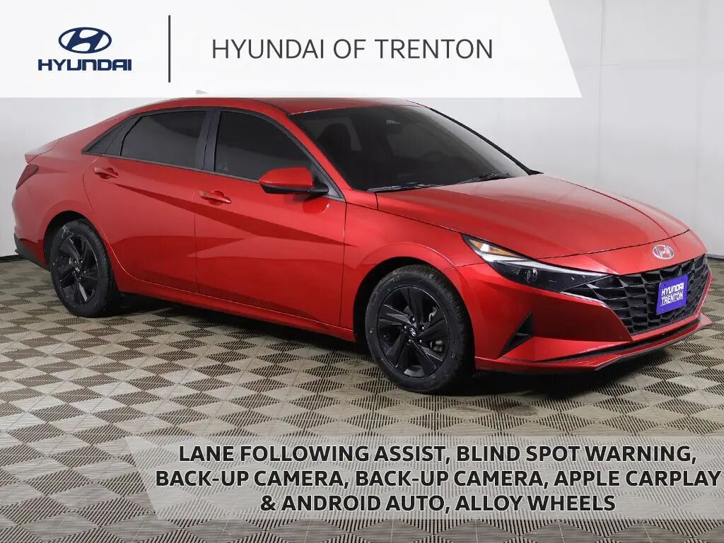 2023 Hyundai ELANTRA SEL — photo 1 of 13
