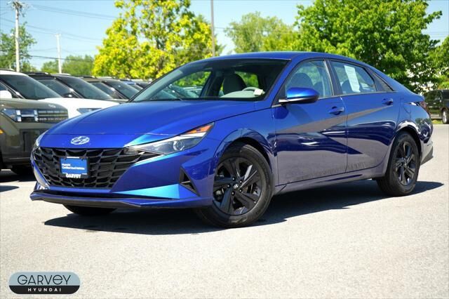 2023 Hyundai ELANTRA SEL