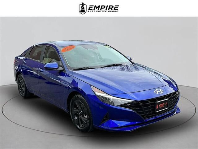 2022 Hyundai ELANTRA SEL — photo 1 of 13