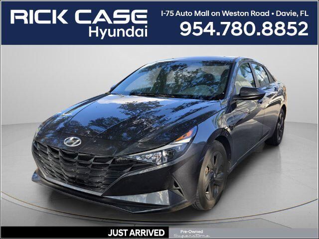 2023 Hyundai ELANTRA SEL