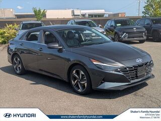 2023 Hyundai ELANTRA Limited — photo 1 of 10