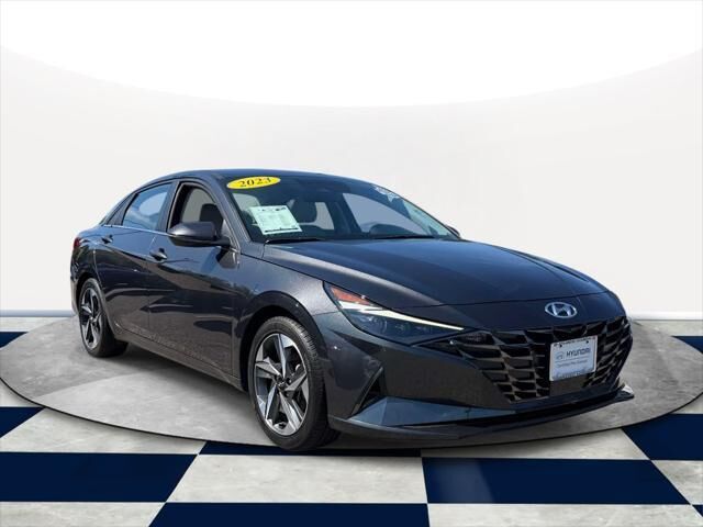 2023 Hyundai ELANTRA Limited — photo 1 of 2