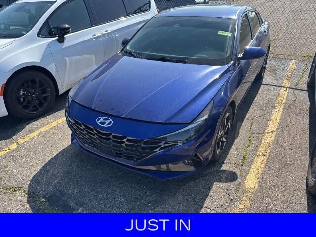 2023 Hyundai ELANTRA Limited — photo 1 of 13