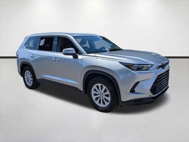 2025 Toyota Grand Highlander XLE — photo 1 of 13