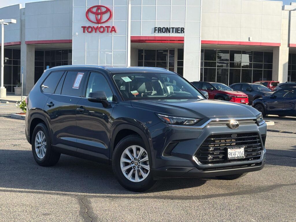 2024 Toyota Grand Highlander XLE — photo 1 of 26