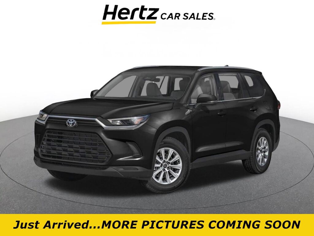 2025 Toyota Grand Highlander LE — photo 1 of 3