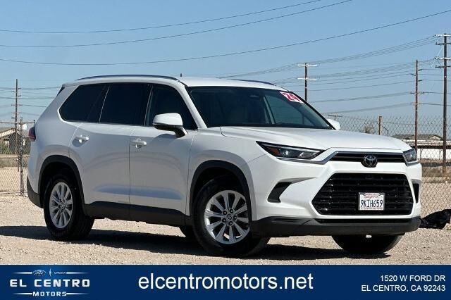 2024 Toyota Grand Highlander XLE — photo 1 of 24