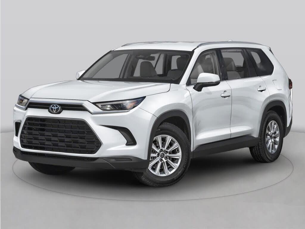 2024 Toyota Grand Highlander XLE — photo 1 of 14