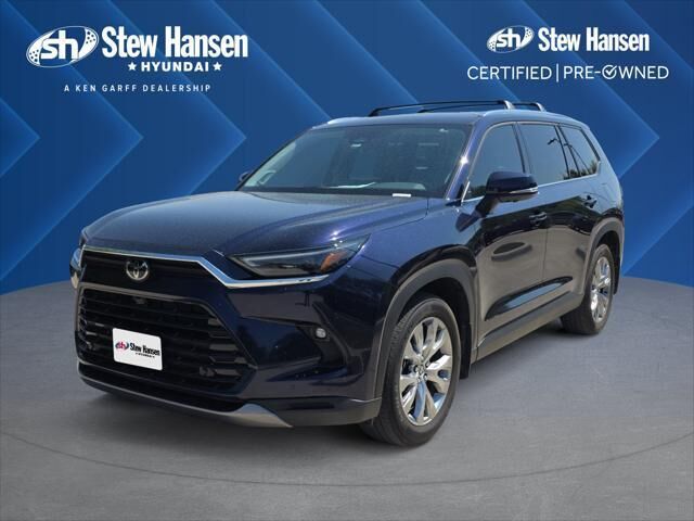 2025 Toyota Grand Highlander Limited — photo 1 of 13