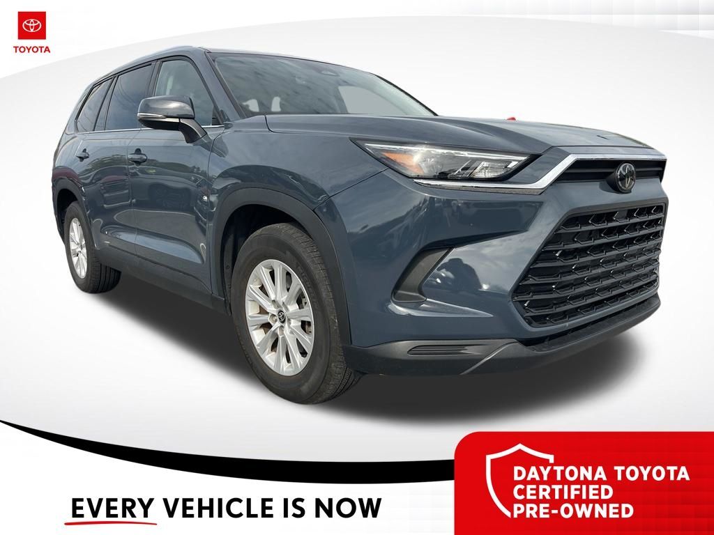 2025 Toyota Grand Highlander XLE — photo 1 of 10