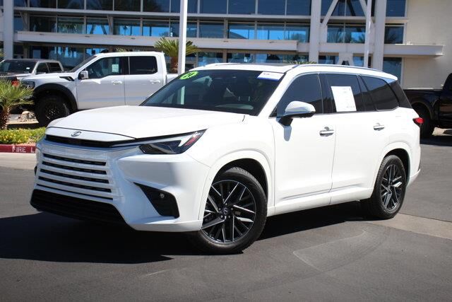 2024 Lexus TX 350 Premium — photo 1 of 9