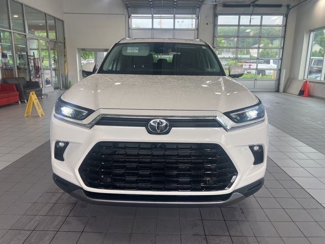 2024 Toyota Grand Highlander Limited — photo 1 of 7
