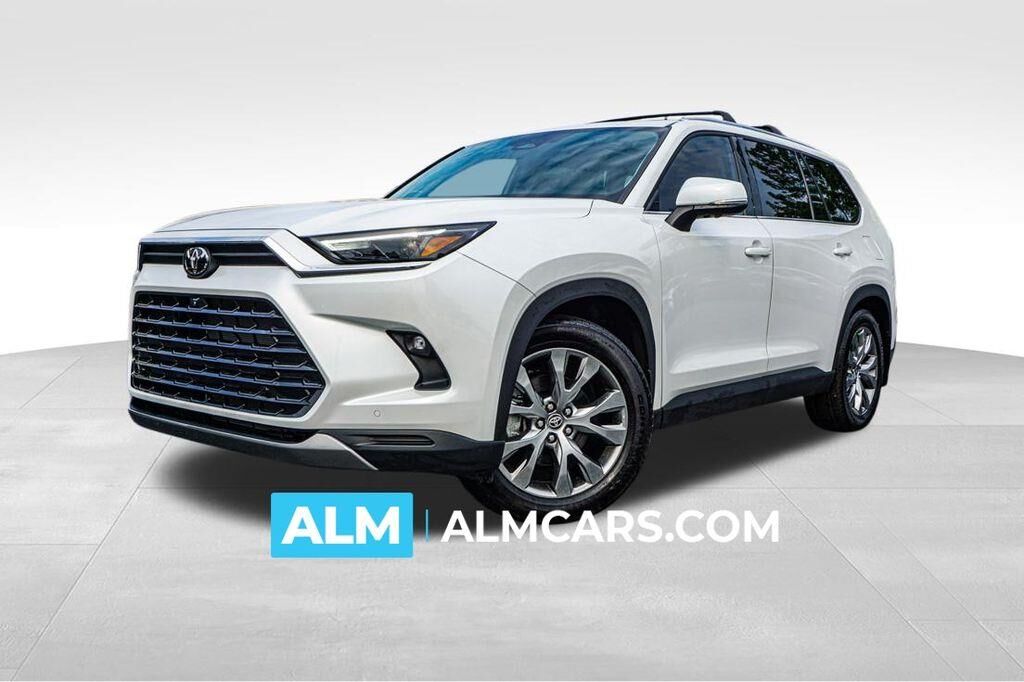 2024 Toyota Grand Highlander XLE — photo 1 of 24