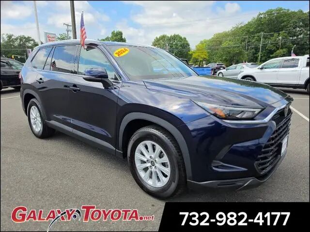 2024 Toyota Grand Highlander XLE — photo 1 of 13
