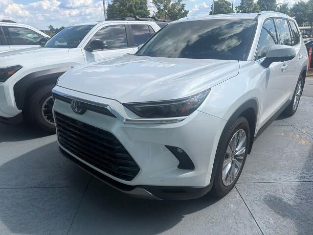 2024 Toyota Grand Highlander Platinum