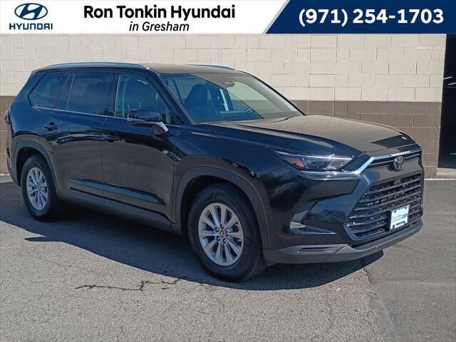 2025 Toyota Grand Highlander XLE — photo 1 of 13