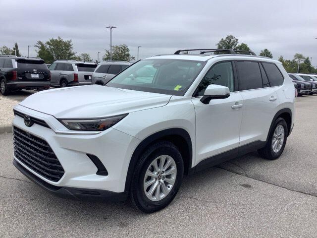 2024 Toyota Grand Highlander XLE — photo 1 of 13