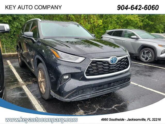 2023 Toyota Highlander Hybrid Bronze Edition