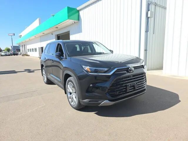 2026 Toyota Grand Highlander Hybrid LE