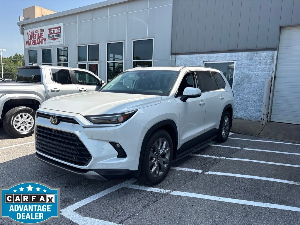 2025 Toyota Grand Highlander Limited — photo 1 of 13