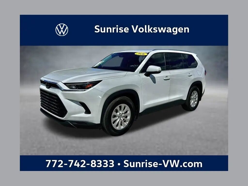2026 Toyota Grand Highlander Hybrid XLE — photo 1 of 13