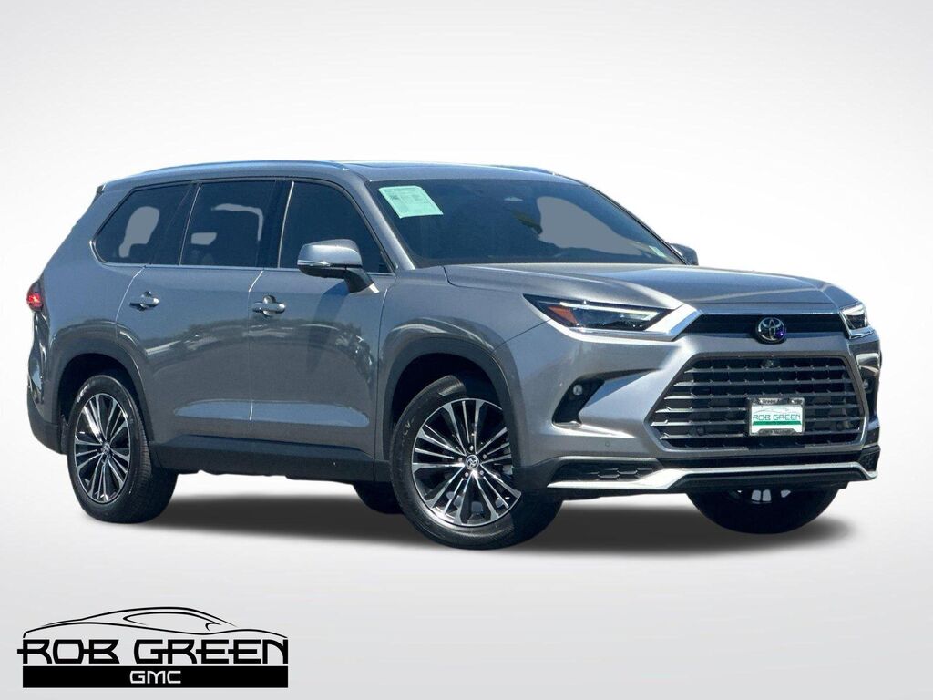 2025 Toyota Grand Highlander Hybrid MAX Platinum — photo 1 of 13