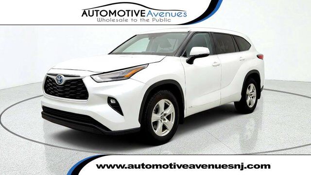 2023 Toyota Highlander Hybrid LE