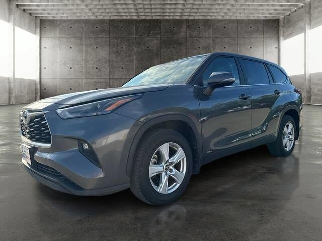 2023 Toyota Highlander Hybrid LE — photo 1 of 26