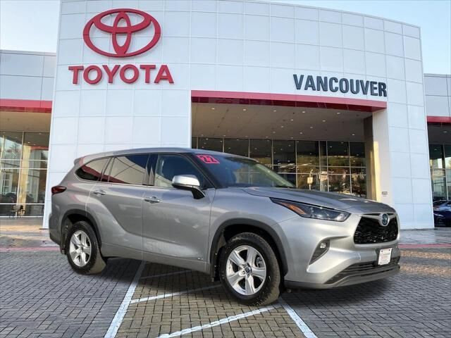 2022 Toyota Highlander Hybrid LE — photo 1 of 13