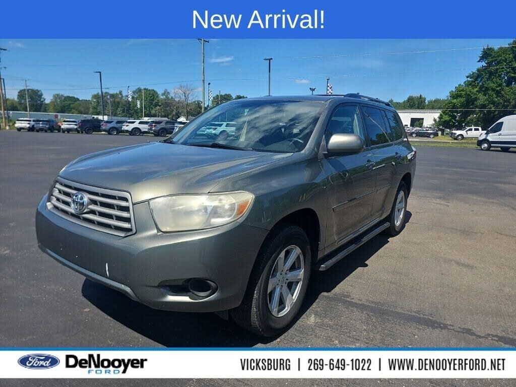 2010 Toyota Highlander Base — photo 1 of 3