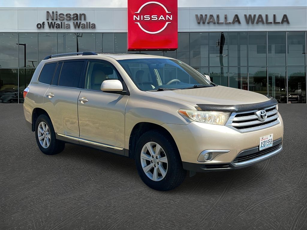2012 Toyota Highlander — photo 1 of 12