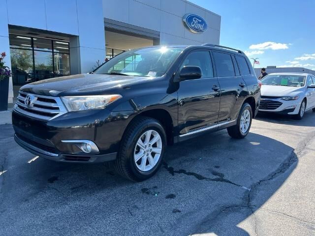 2011 Toyota Highlander Base