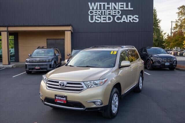 2013 Toyota Highlander SE