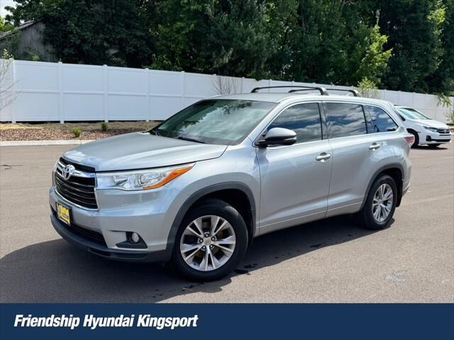 2014 Toyota Highlander LE
