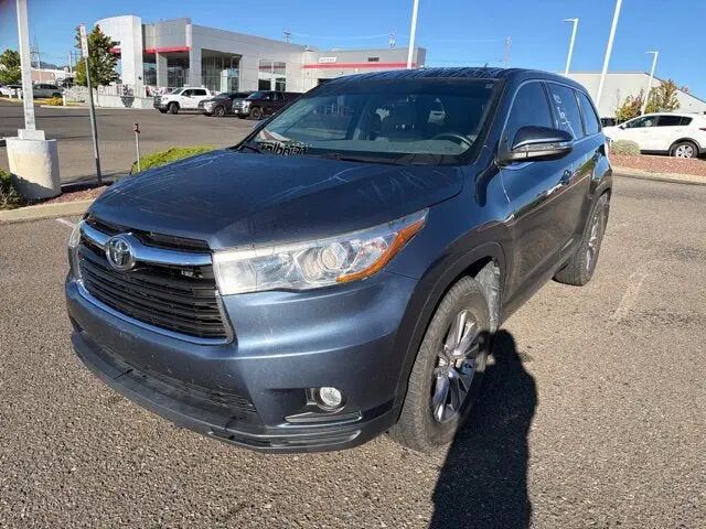 2015 Toyota Highlander LE