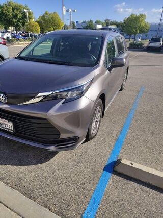 2024 Toyota Sienna LE 8-Passenger