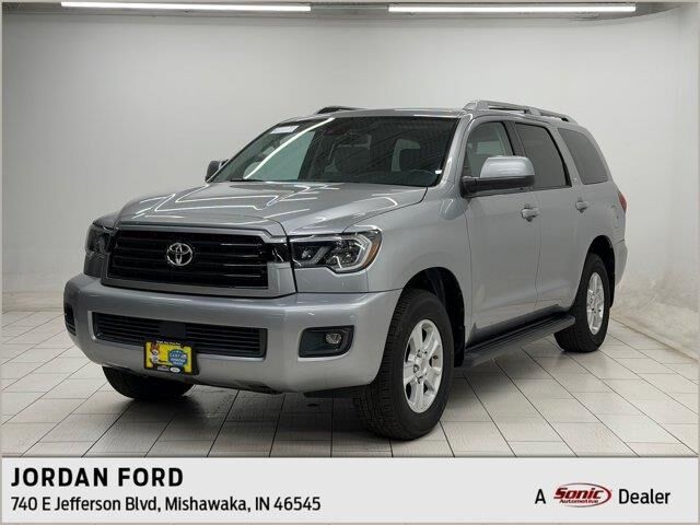 2019 Toyota Sequoia SR5 — photo 1 of 52