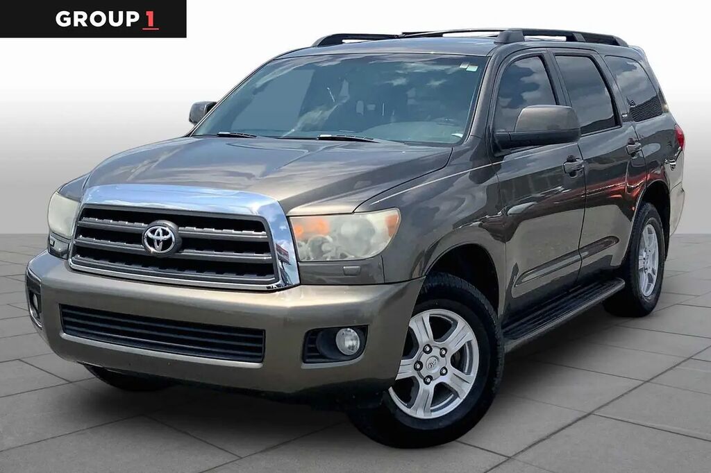 2008 Toyota Sequoia SR5 — photo 1 of 13