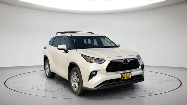 2020 Toyota Highlander LE