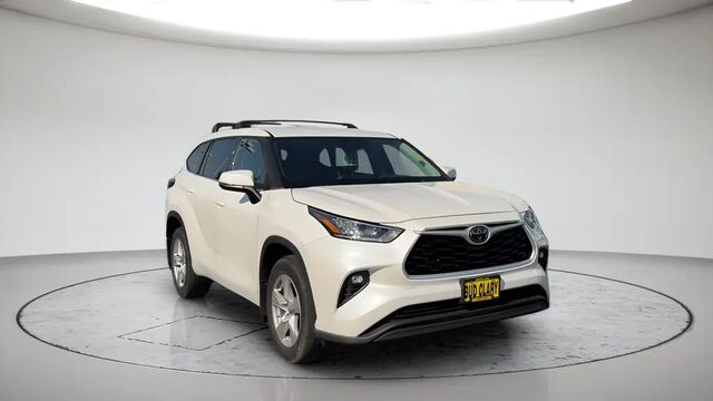 2020 Toyota Highlander LE