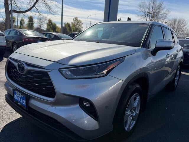 2021 Toyota Highlander LE
