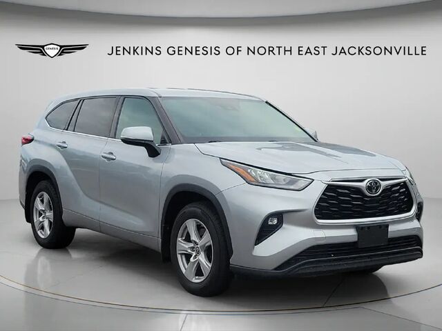 2020 Toyota Highlander LE