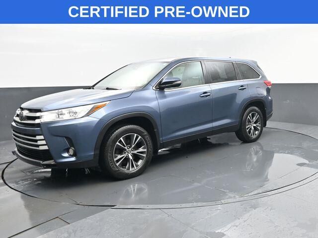 2019 Toyota Highlander LE